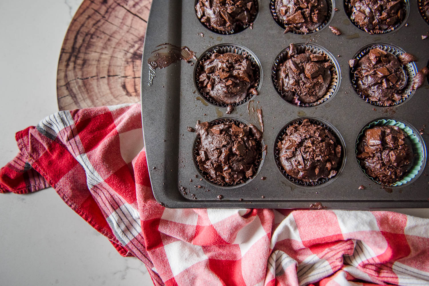Super easy grain free chocolate muffins with butternut squash. Easy lunchbox snacks
